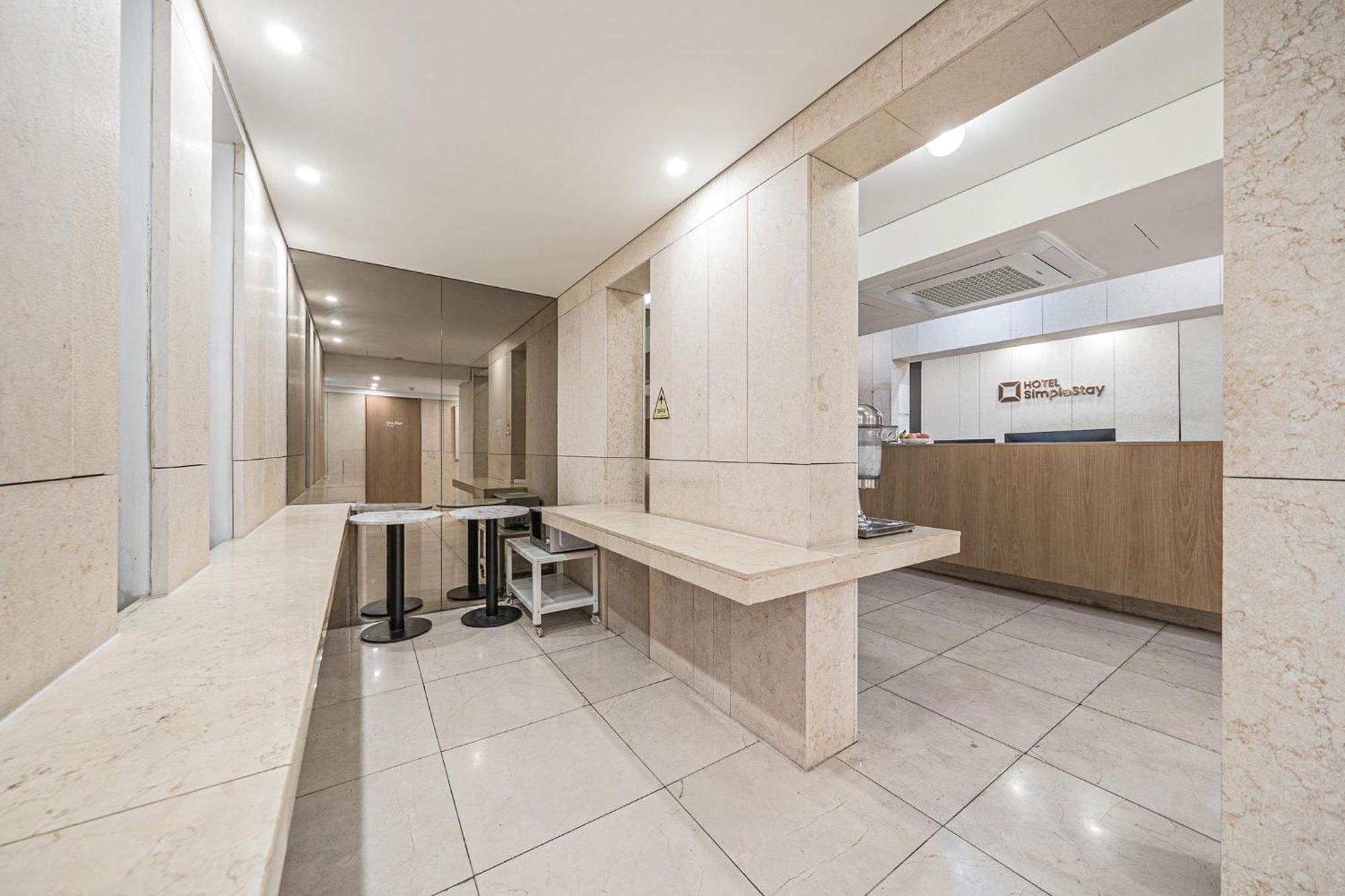 Simplestay Hotel In Jongno Seoul Exterior photo